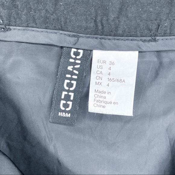 Divided F21 faux suede black button up mini skirt - Picture 5 of 10